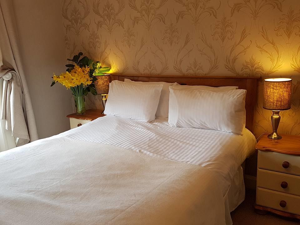 Plough Hotel Kirk Yetholm Екстер'єр фото